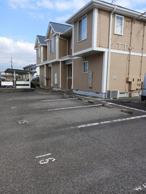 【駐車場】 | サンセ－ルＫ・Ｙ　Ｂ | 車をお持ちの方に嬉しい駐車場付きの物件です