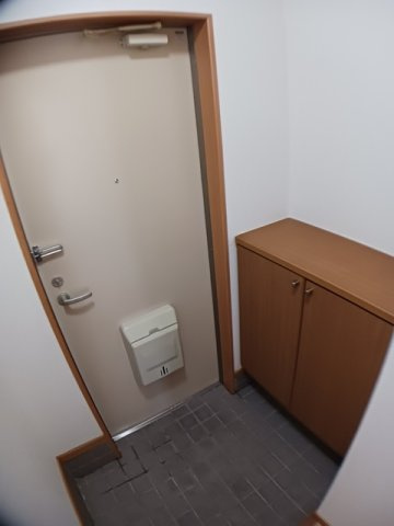 【玄関】 | サントラハイツ永野 | 明るい玄関です