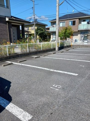 メゾン・ドゥ・コリーヌＢの駐車場|駐車場です