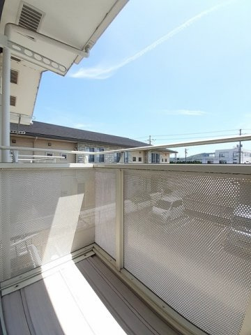 エヴァーグリーンＢ棟のバルコニー|陽当たり良好なバルコニーです