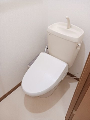 【トイレ】 | リンデンバウム・ナンバ | 落ち着いた色調のトイレです