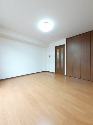 ウエスト・リバ－の内装|内装です