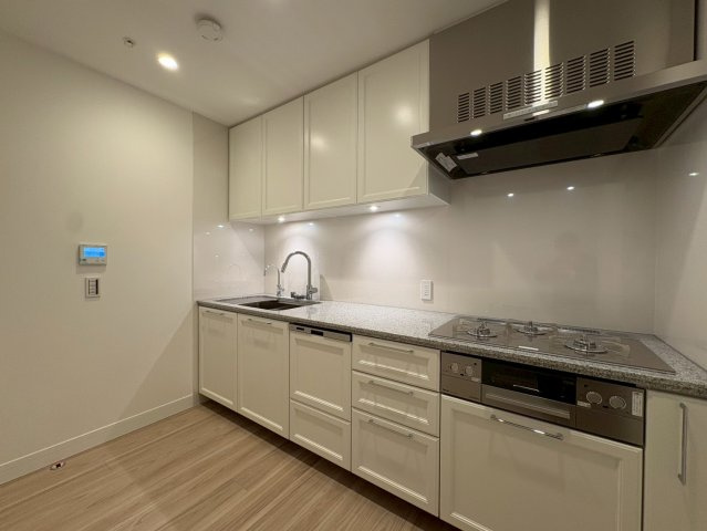 グラングリーン大阪THE NORTH RESIDENCE　扇町小学校のキッチン|キッチン