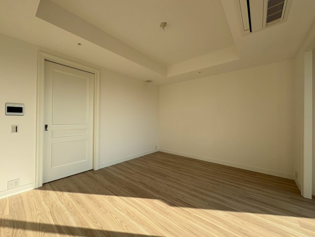 グラングリーン大阪THE NORTH RESIDENCE　扇町小学校の内装|リビング