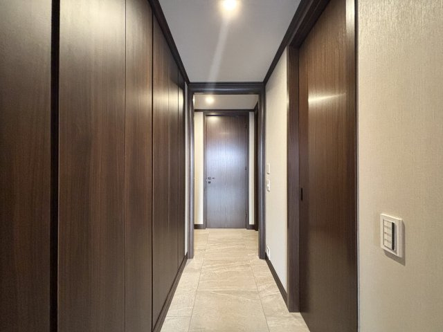 グラングリーン大阪THE NORTH RESIDENCE　扇町小学校の寝室|玄関