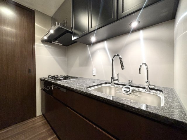 グラングリーン大阪THE NORTH RESIDENCE　扇町小学校のキッチン|キッチン