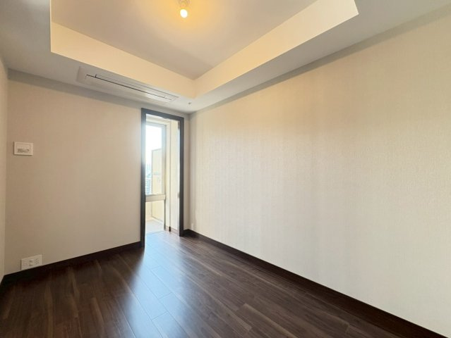 グラングリーン大阪THE NORTH RESIDENCE　扇町小学校の寝室|洋室