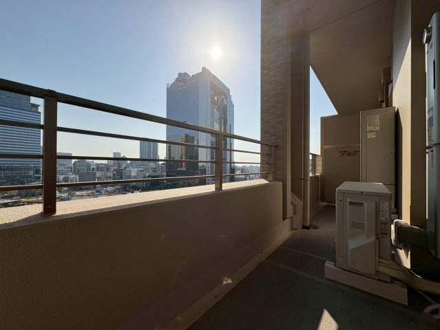 グラングリーン大阪THE NORTH RESIDENCE　扇町小学校のバルコニー|バルコニー