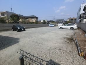 【駐車場】