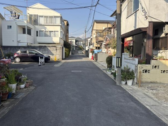 【前面道路含む現地写真】 | 山科区御陵岡町　新築戸建
