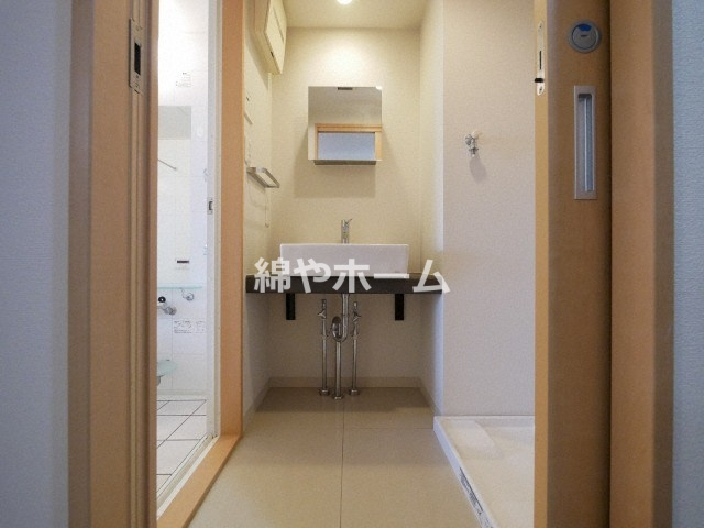 StoRKResidence昭和町の洗面所|忙しい朝には欠かせない洗面所です