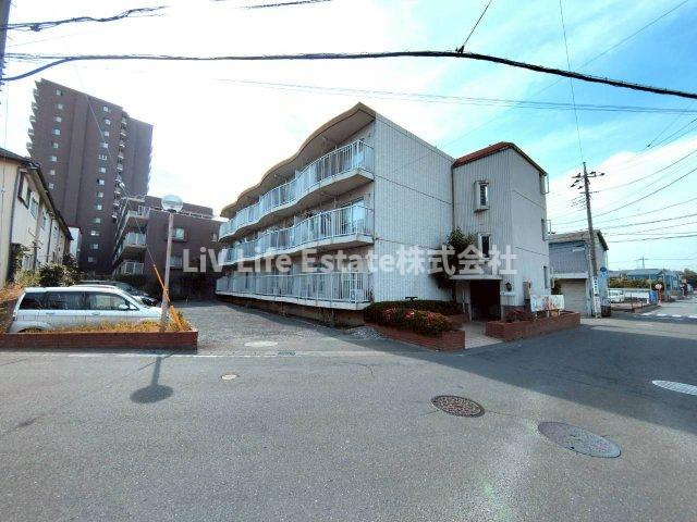 栗原ガーデンハイツの駐車場