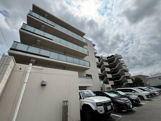 川崎市多摩区布田の賃貸マンションの外観パース