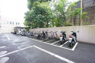 【駐車場】