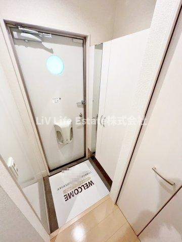 東大和市南街３丁目のアパートの玄関