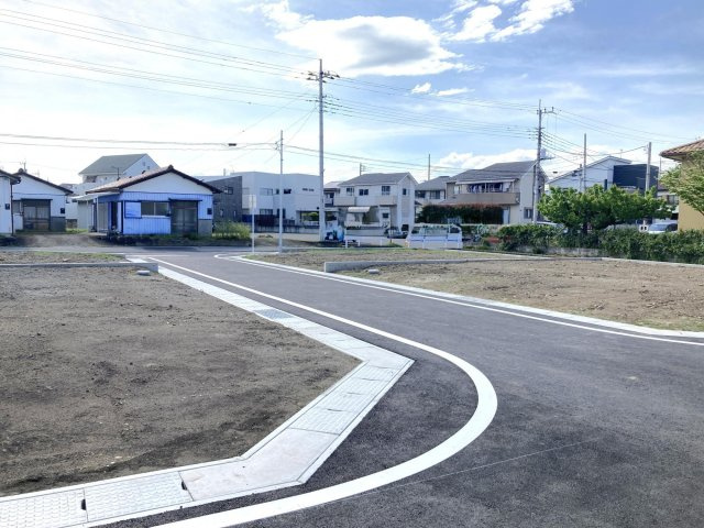 【前面道路含む現地写真】 | ブルーミングガーデン高崎市下豊岡町ー⑤ | （建築前現地）