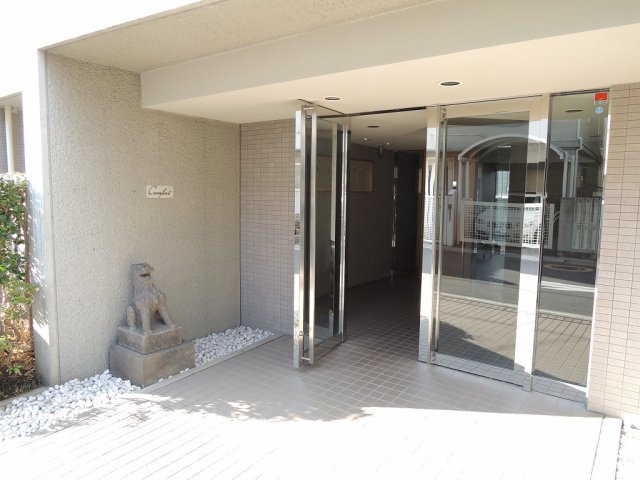 Comfortのエントランス