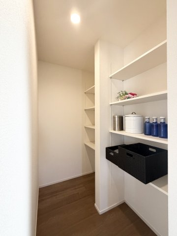 【収納】 | ブルーミングガーデン倉敷市茶屋町4期 (全1棟) | パントリー