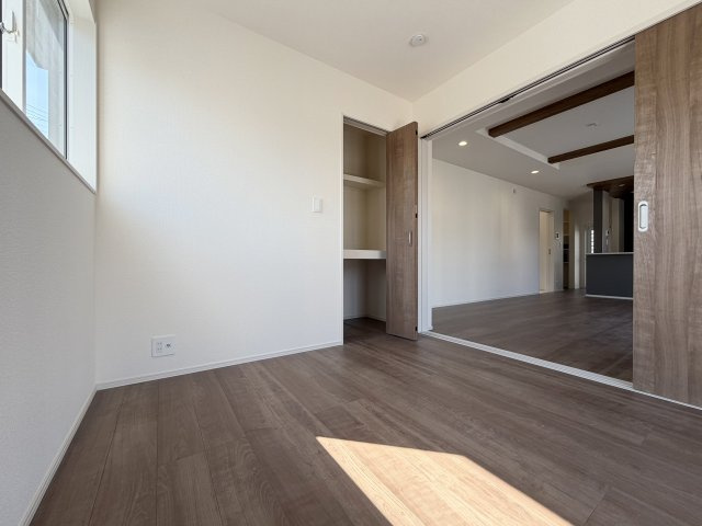 【内装】 | ブルーミングガーデン倉敷市茶屋町4期 (全1棟) | 1階洋室(4.5帖)