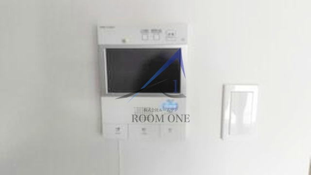 ＡＸＡＳレジデンス目黒東のセキュリティ|モニター付インターホンです。