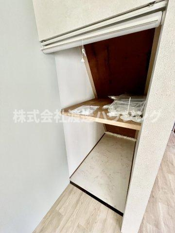フォレストヒルズ守口連棟貸家の収納