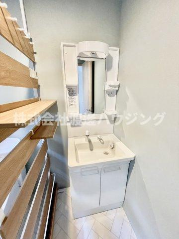 フォレストヒルズ守口連棟貸家の洗面所