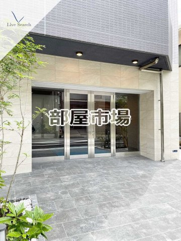 リテラス森下のエントランス