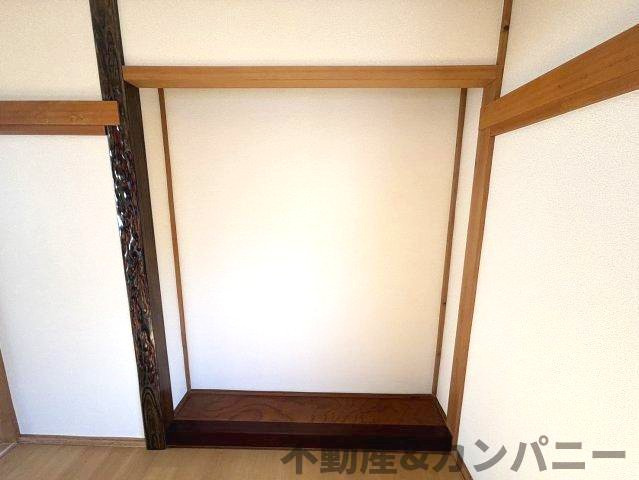 姫原1丁目の中古のおうち　松山市姫原1丁目中古戸建のその他|床の間です
