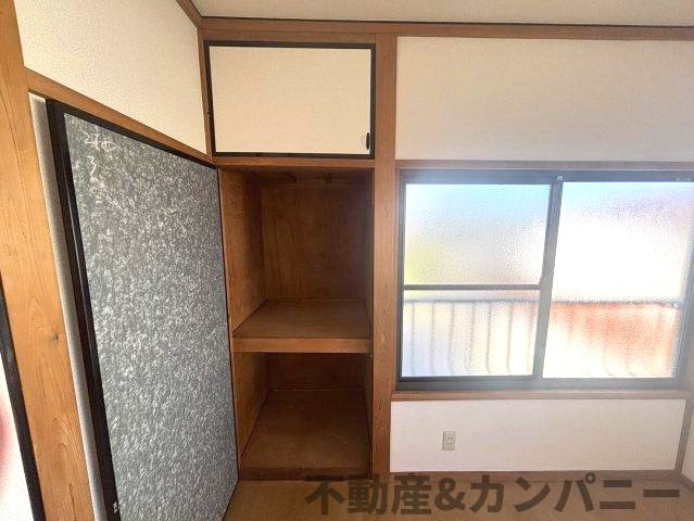 姫原1丁目の中古のおうち　松山市姫原1丁目中古戸建の収納|大きなスペースがあり、収納には困りません