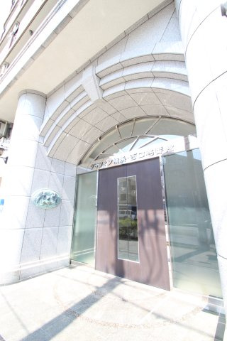 グリフィン横浜・西口壱番館のエントランス