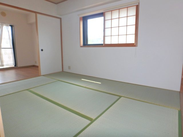 ダイアパレス北六甲の和室|和室があれば、来客や子供用のスペースとして活躍します