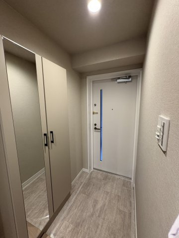 住吉本町ロジュマンの玄関