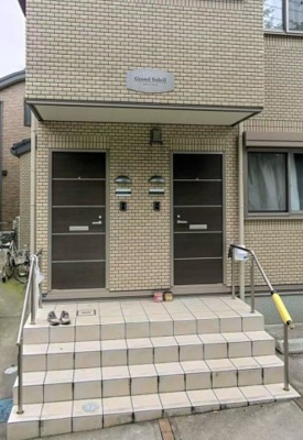 【エントランス】 | グランドソレイユ | お洒落な建物デザイン♪