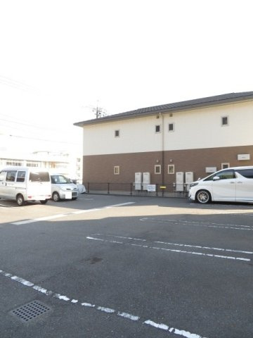 プロムナードの駐車場|駐車場があります