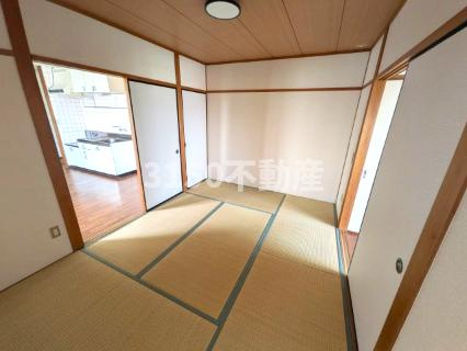 コーポ鏡島の内装