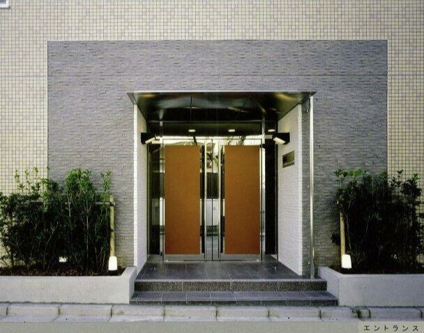 プラウドフラット初台の外観