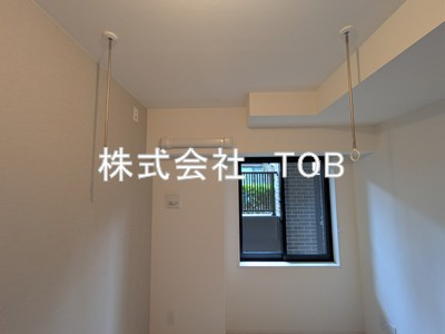 【設備】 | ファレール笹塚Ⅱ | 洋室4.9帖　室内物干し