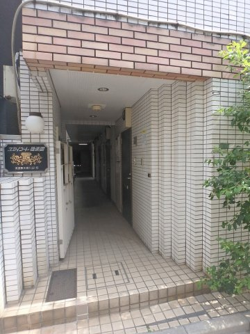 スカイコート後楽園のエントランス