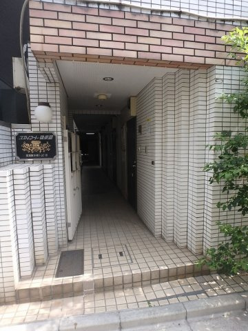 スカイコート後楽園のエントランス