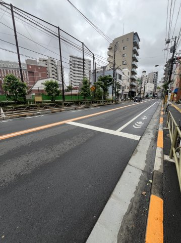 グラチアトルリの周辺