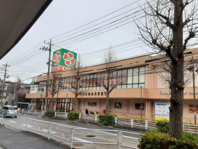 ライフ青葉しらとり台店まで500m