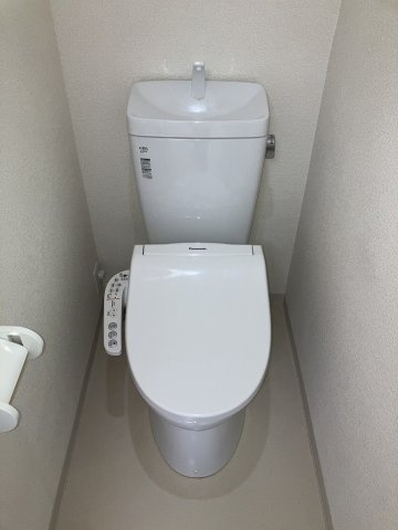 リアン・コウのトイレ