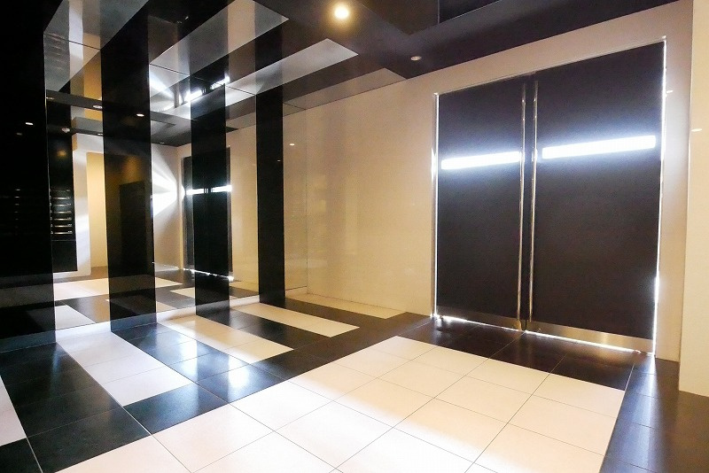 PREMIUM　CUBE　三田の外観