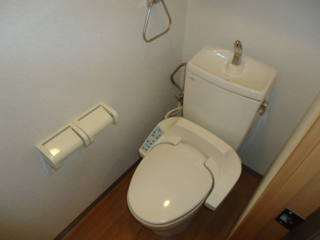 プロニティーのトイレ|シャワー付トイレ
