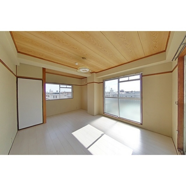 ヴィラ寿の内装