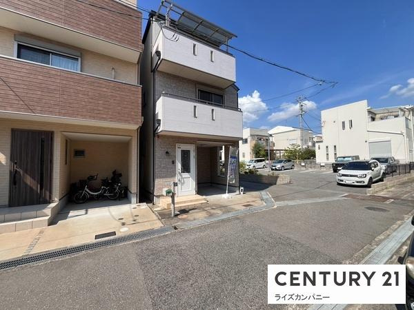 【前面道路含む現地写真】 | 堺市西区鳳中町9丁　中古戸建