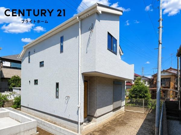 横浜市旭区川島町の新築一戸建の外観|同仕様物件もご案内をさせて頂きます。
お車でご自宅まで送迎承ります。