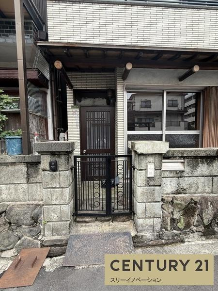泉尾4丁目中古戸建の玄関