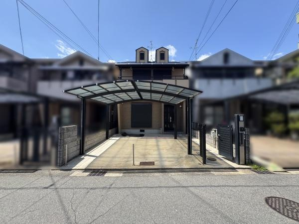 【外観】 | 阪堺電気軌道阪堺線「寺地町」駅が徒歩5分。
通勤にも外出にもアクセス良好。家族でおでかけすることも増えそうですね♪