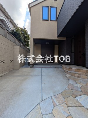 【駐車場】 | 桜丘戸建-桜丘5丁目　定期借家3年-